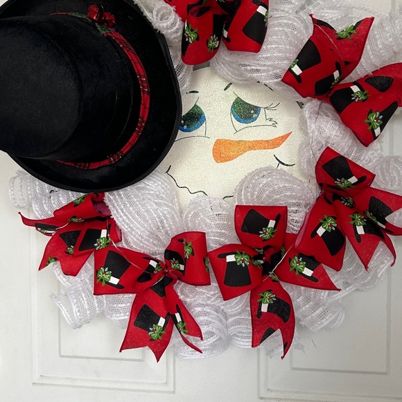 Beautiful handmade Christmas Wreaths - Picture 2 of 9